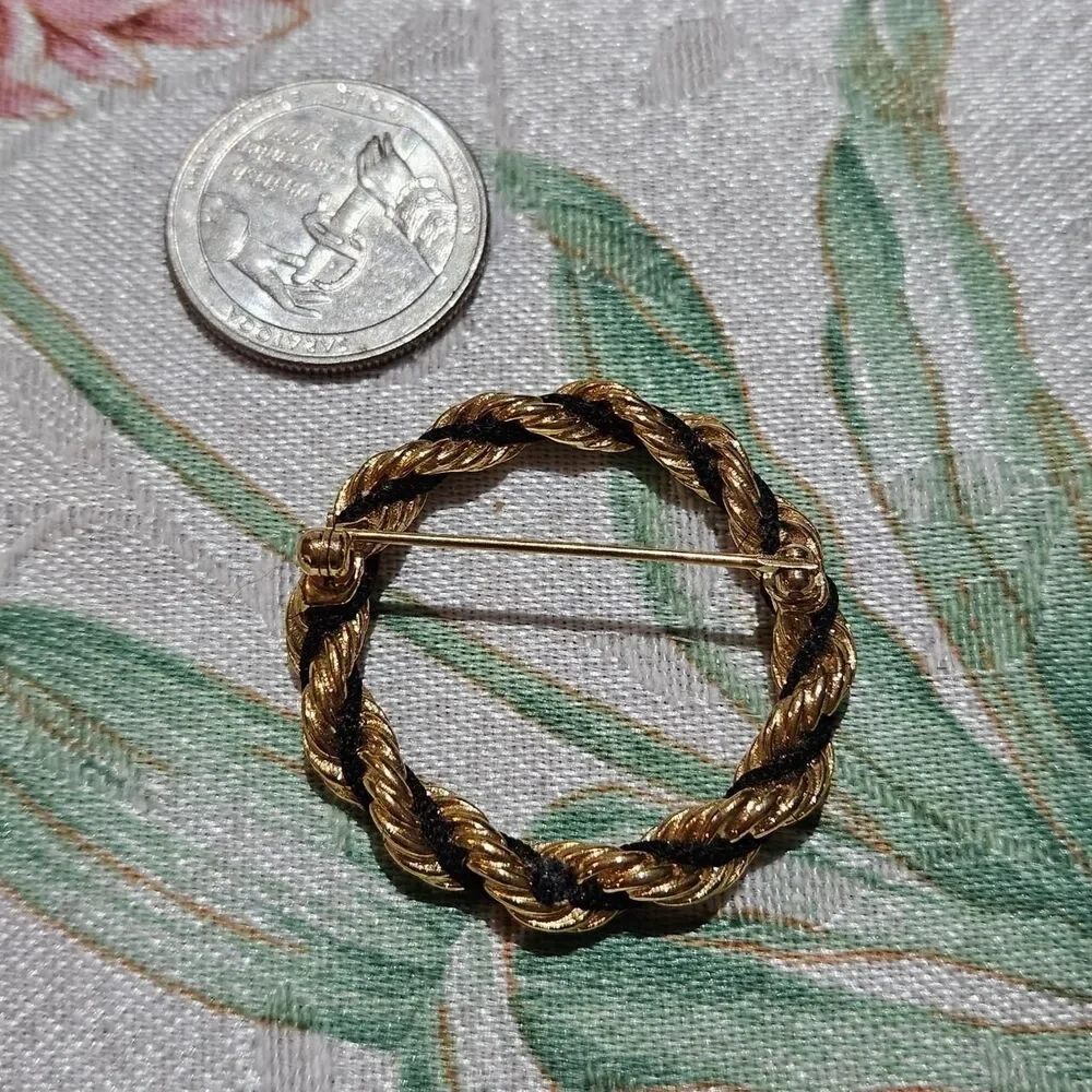 vintage whimsigoth witchy gold tone black braided twisted brooch